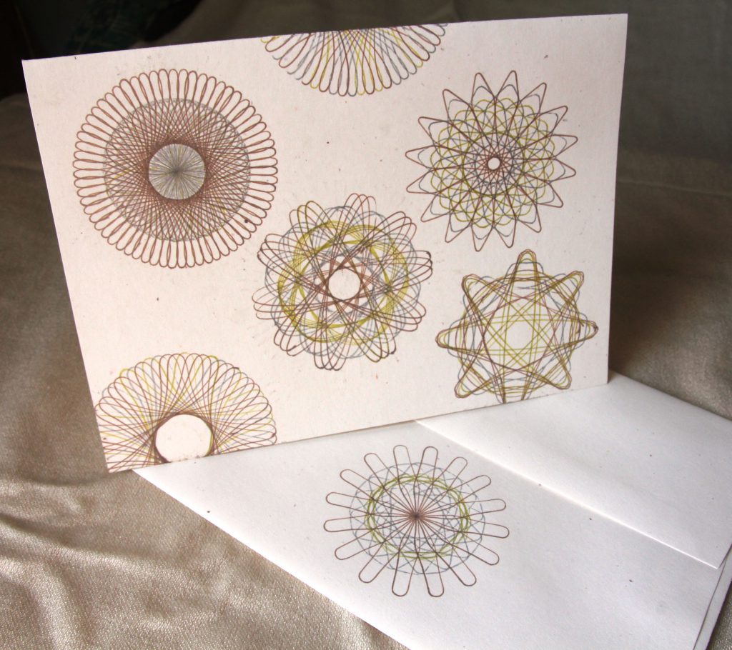 Comparing the new Spirograph® Deluxe Set to the old Super Spirograph:  In-Depth Review, SpiroGraphicArt